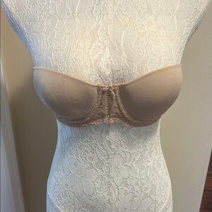 DKNYC Tan Lace Bra with Molded Cups